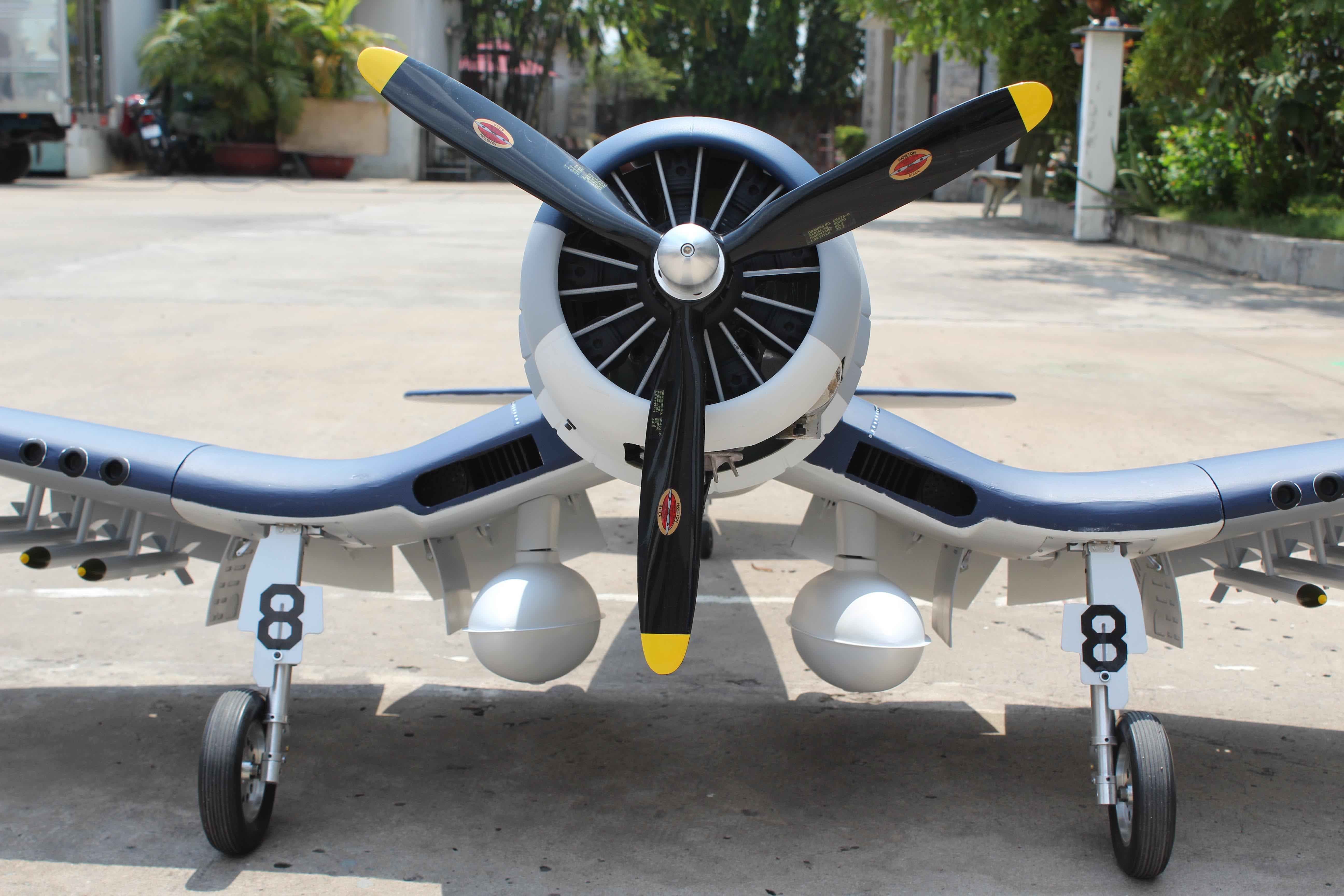 f4u corsair landing gear Electric Retracts for F4U Corsair ARF | 50cc-60cc 87"