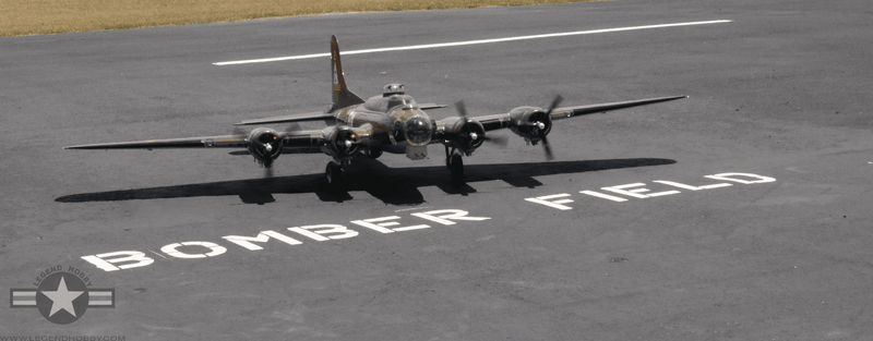 B-17 Flying Fortress 125" Silver
