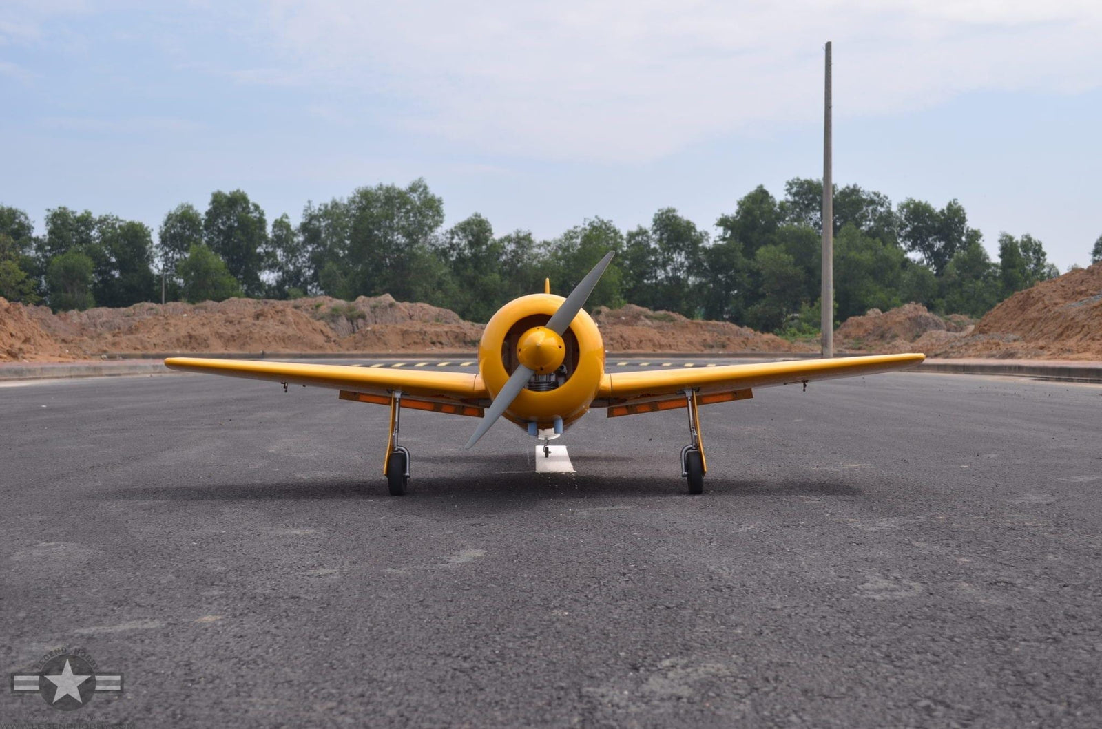 SEAGULL MODELS F8F BEARCAT CONQUEST I YELLOW RENO RACER - SEA324Y
