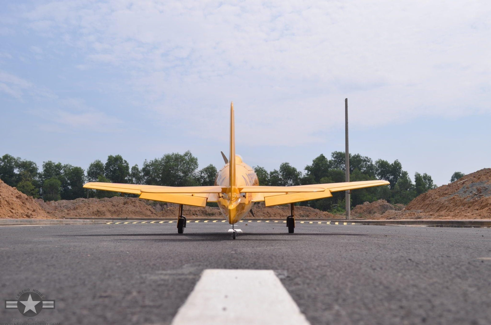 SEAGULL MODELS F8F BEARCAT CONQUEST I YELLOW RENO RACER - SEA324Y