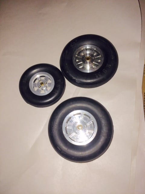 SIERRA ESM F-7F TIGERCAT SCALE Wheel SET WITH BRAKE HUBS